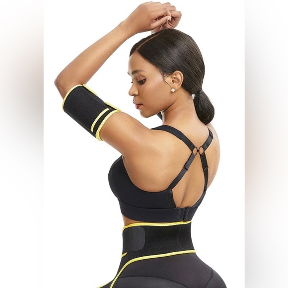 Red/Black Arm Trimmer w/cellphone pouch - Picture 3 of 4